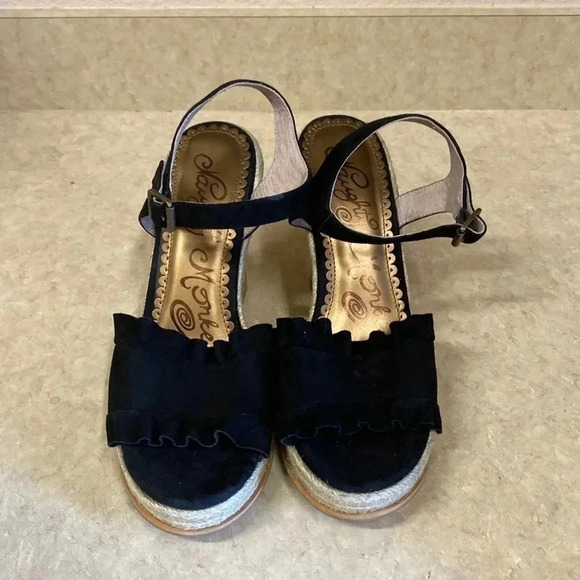 Sam Edelman Black Wedge Sandals - Picture 2 of 13